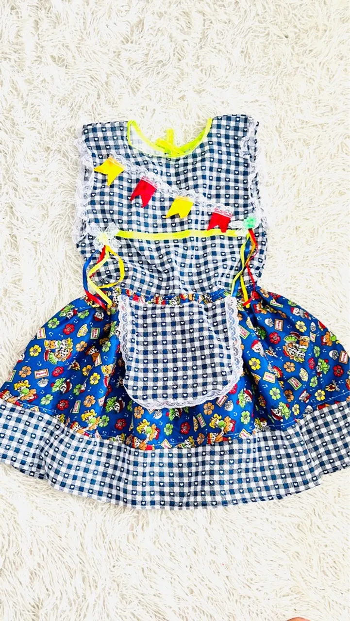 Vestido caipira avental 5 a 7 anos