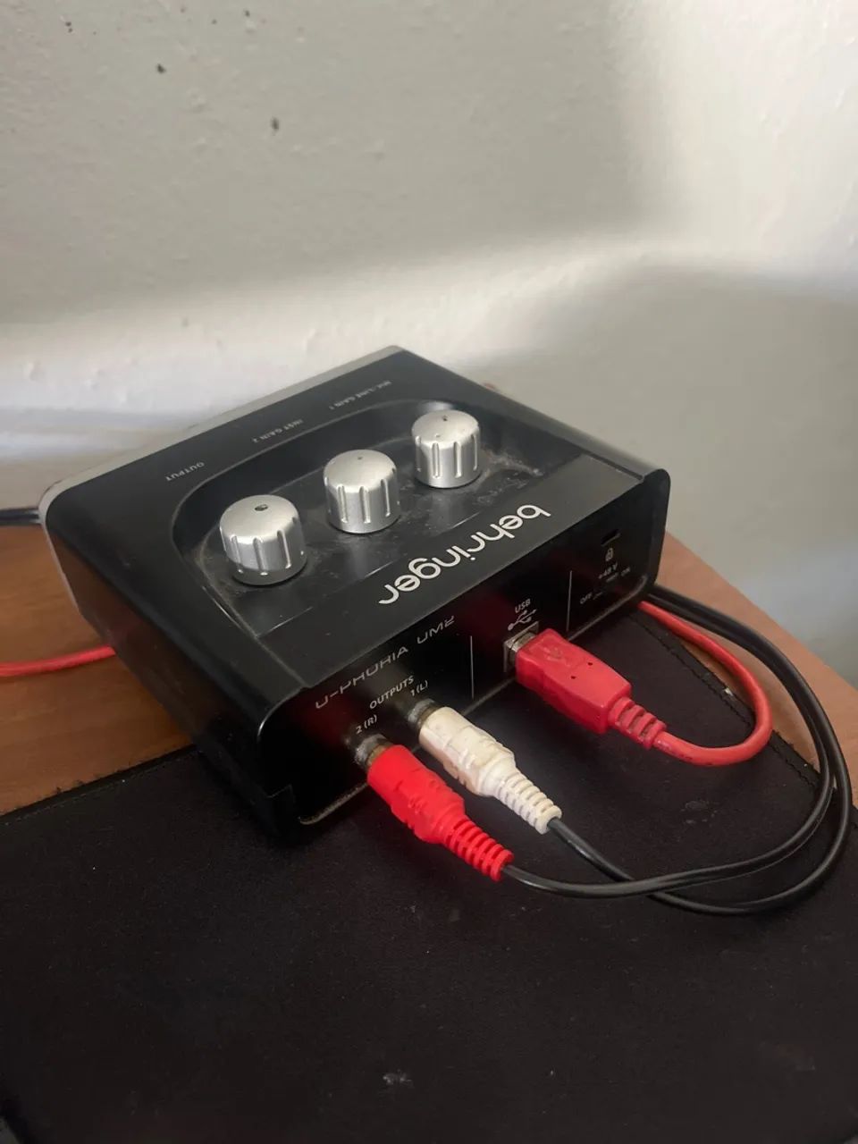 Interface de áudio U-Phoria UM2: Behringer - Foto 3