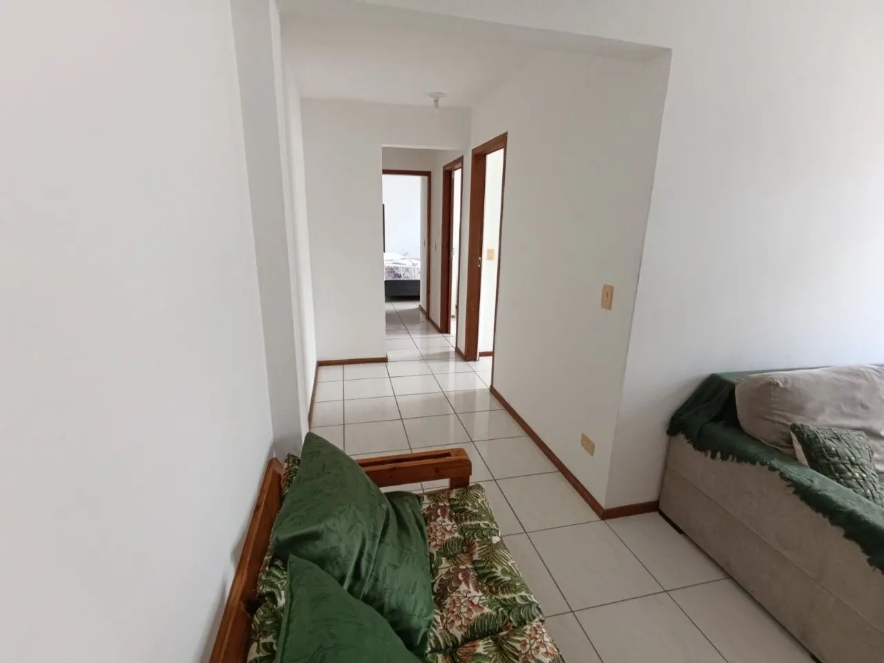 Apartamento 3 quartos semi mobiliado-Coqueiros - Foto 2