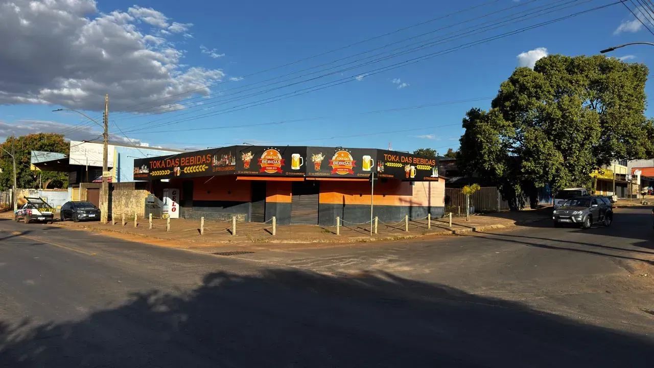Vendo ponto comercial de esquina em Nerópolis saída para Nova Veneza