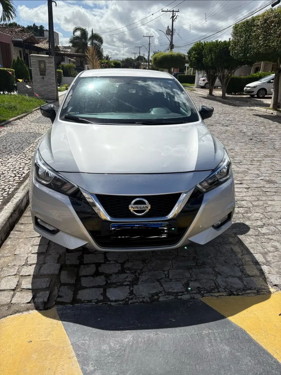 Nissan Versa 2023