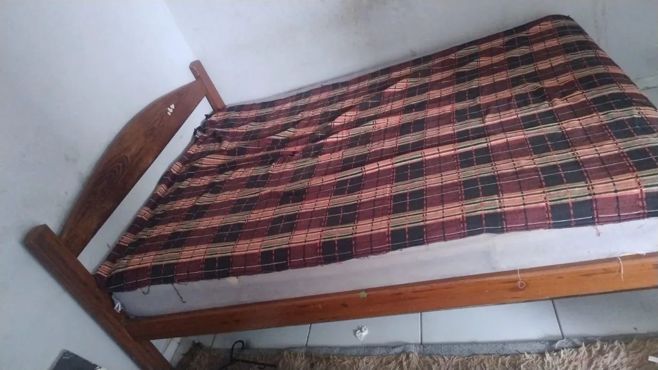Cama de madeira casal - Foto 3