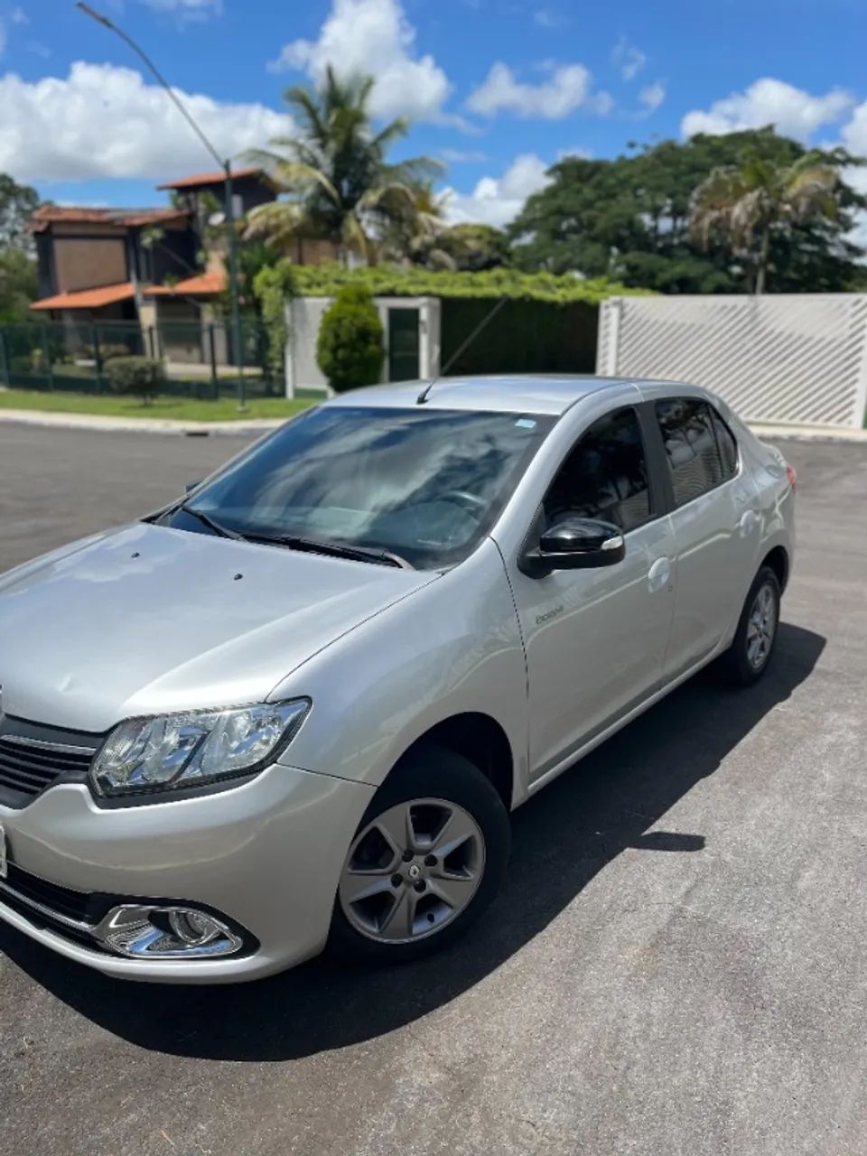 Renault Logan 2015