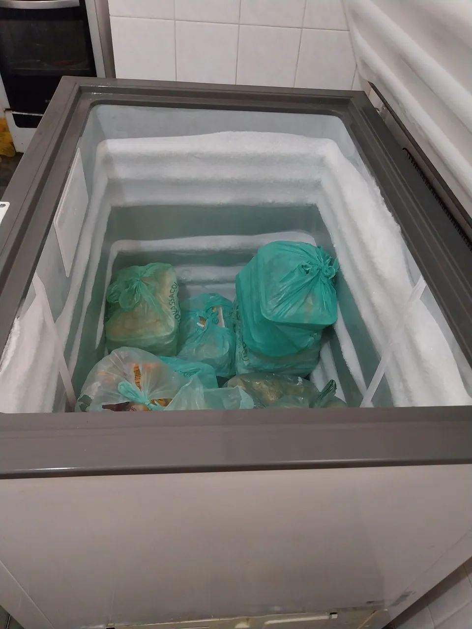 Freezer Horizontal Consul - Muito Conservado e Funcionando Perfeitamente - Foto 2