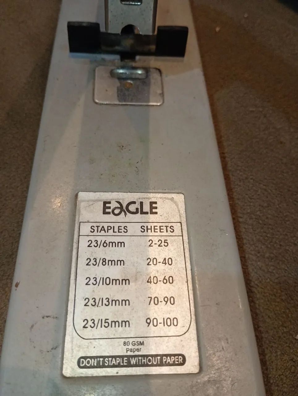 Grampeador profissional. Eagle 28cm original  - Foto 5