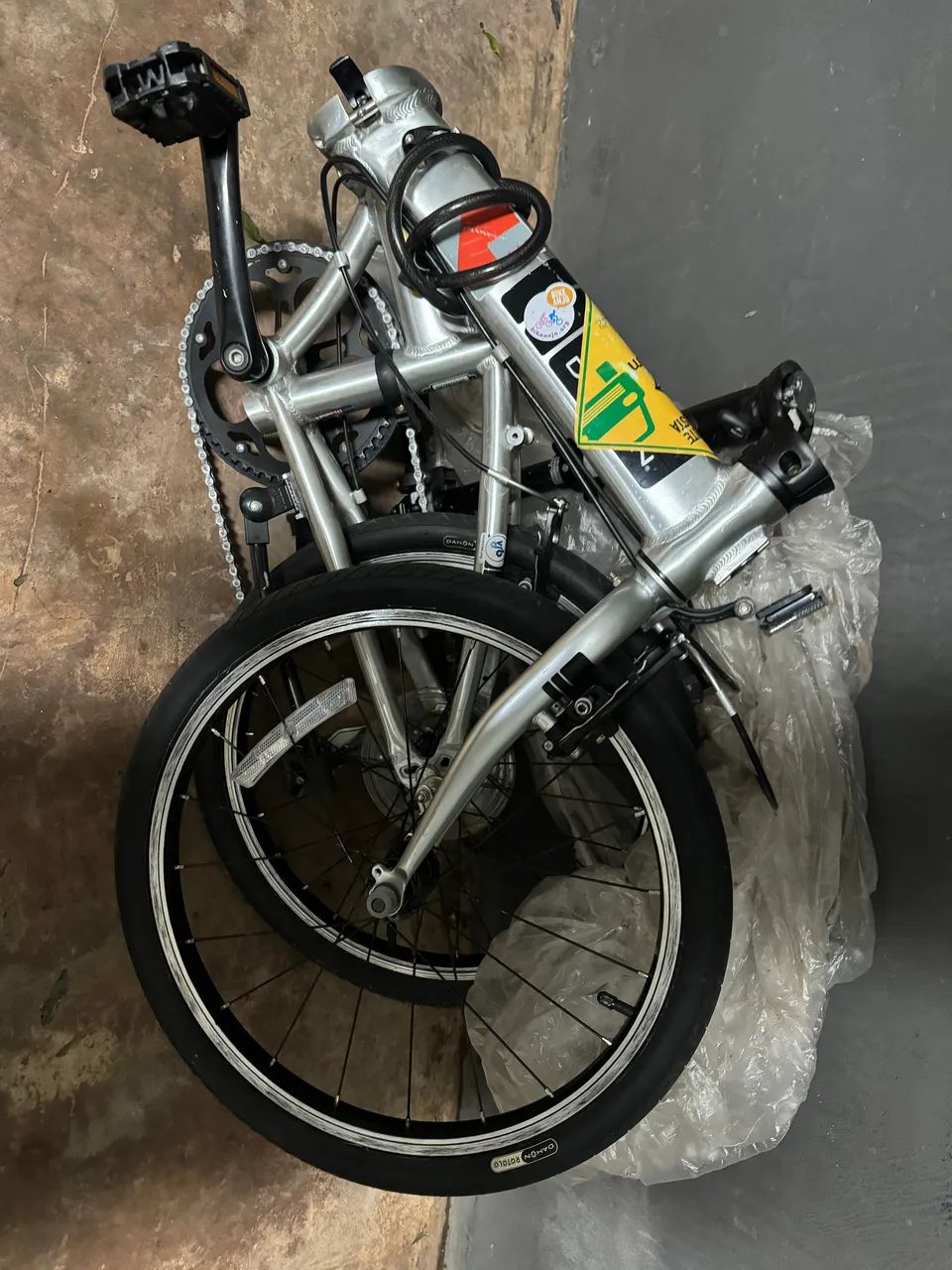 Vendo Bicicleta dobrável Dahon - Foto 2