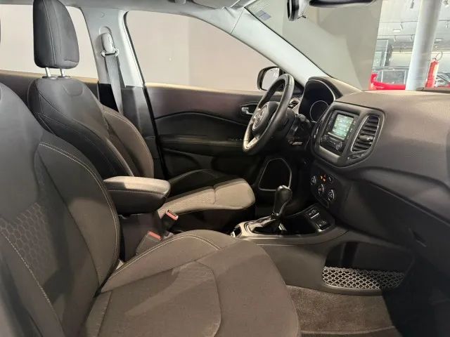 Jeep Compass Sport 2.0 4X2 Flex 16V Aut. 2017 - Foto 3