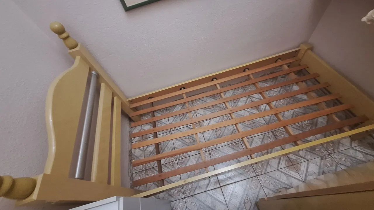 Cama solteiro madeira clara - Foto 4