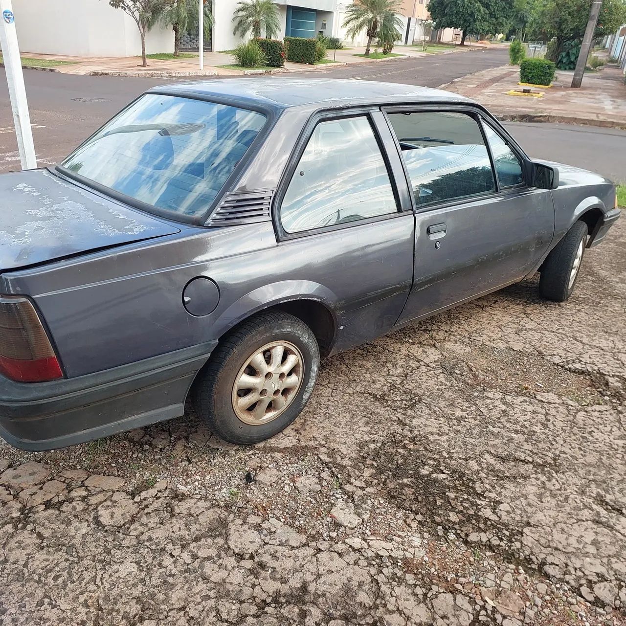Chevrolet Monza GLS/ Hi-tech 2.0 EFI 2P E 4P 1995
