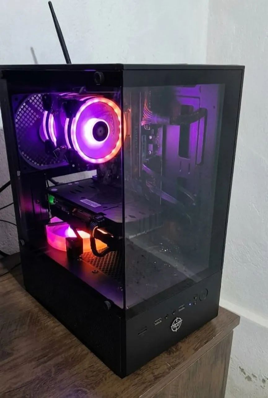 Vendo ou troco PC gamer por um console. Vai junto outra placa de video Nvidia 550ti.
