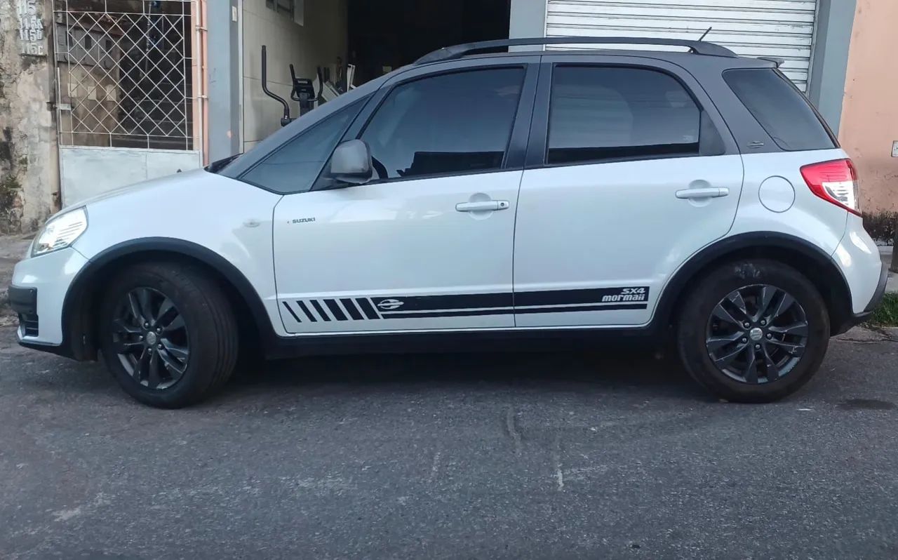 Suzuki Sx4 SX4 2.0 16V 145cv 4WD 5p Mec. 2013