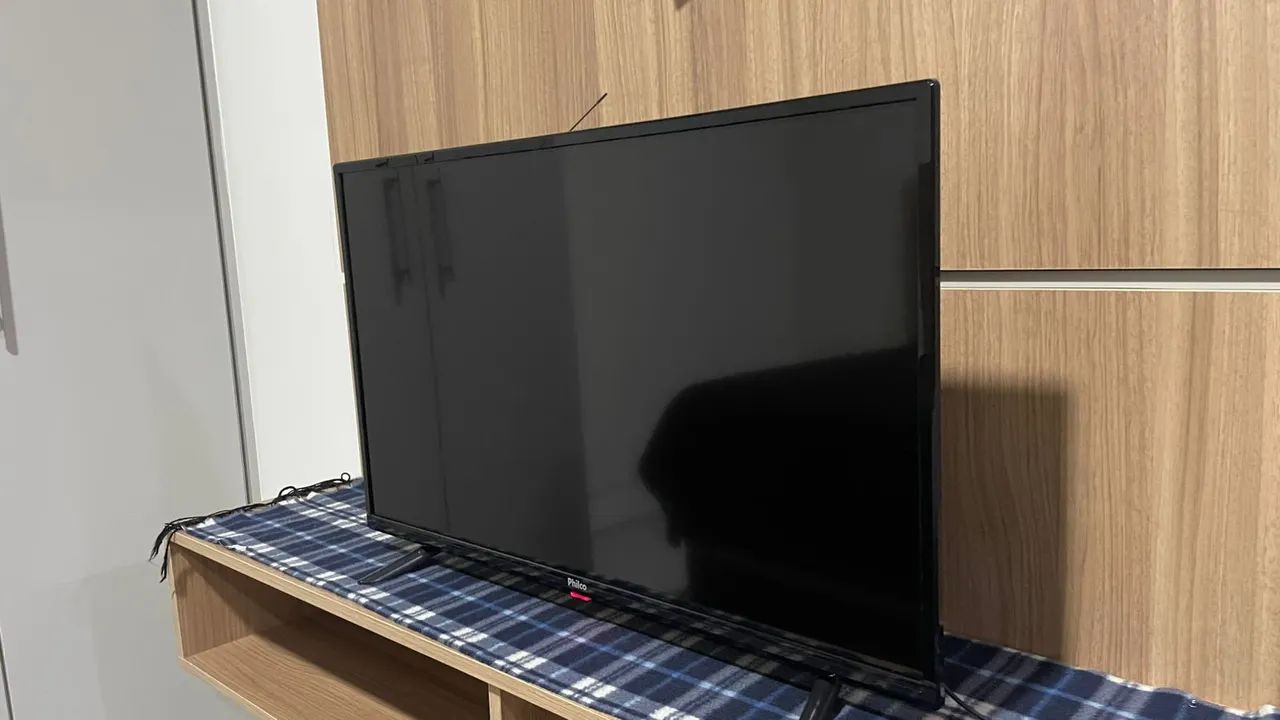 TV Philco 32 polegadas semi nova  - Foto 3