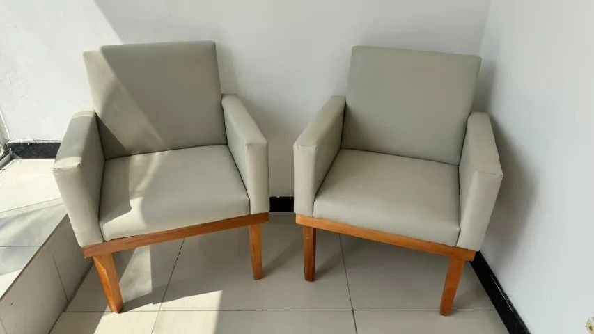 VENDO POLTRONAS PARA RECEPÇÃO