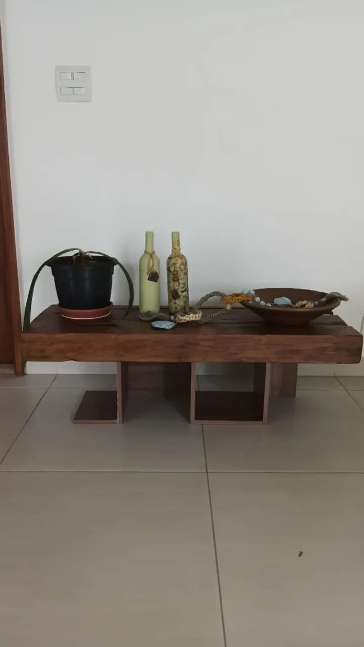 mesa de centro ou de canto de madeira maciça com base de mdf - Foto 2