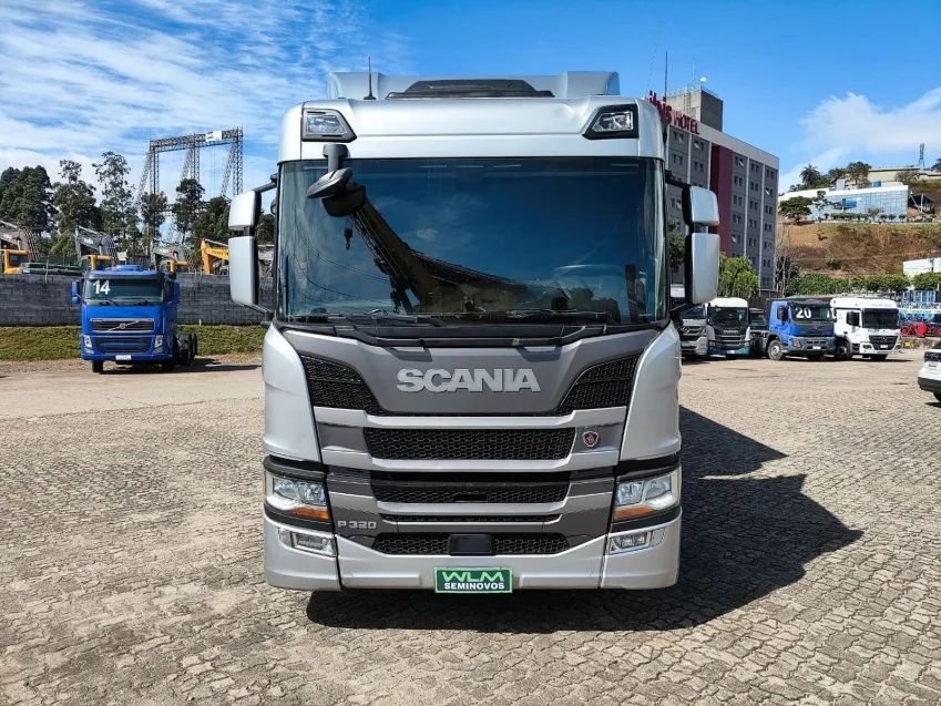 SCANIA P320 B8X2.