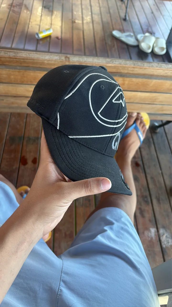 Boné Quiksilver Tamanho M 