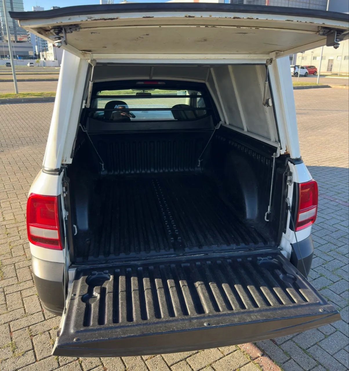 Volkswagen Saveiro Robust 1.6 Total Flex 8V 2022 - Foto 2