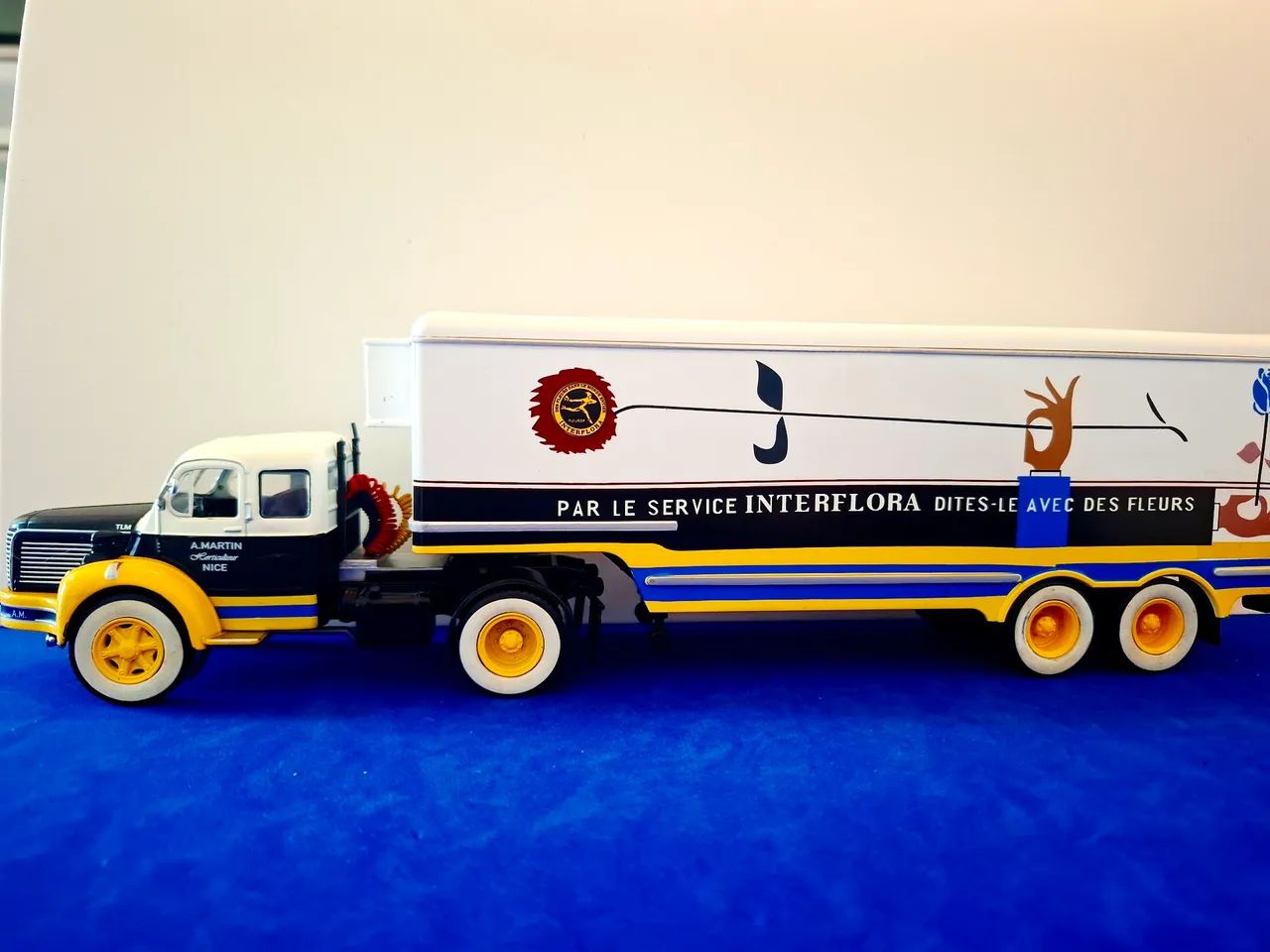 Miniatura Caminhão 1:43 Berliet Interflora Francês  - Foto 2