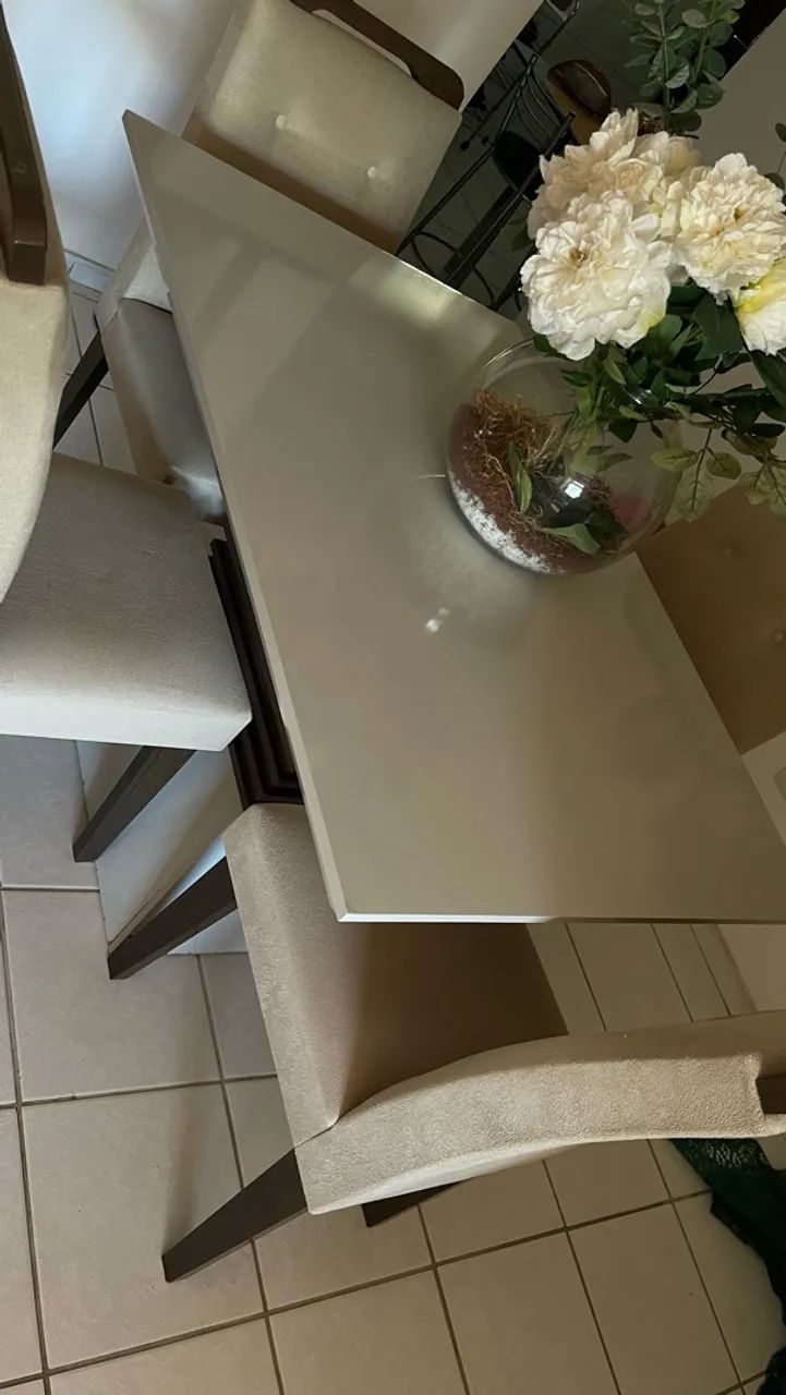 Mesa para 4 lugares com as cadeiras - Foto 3