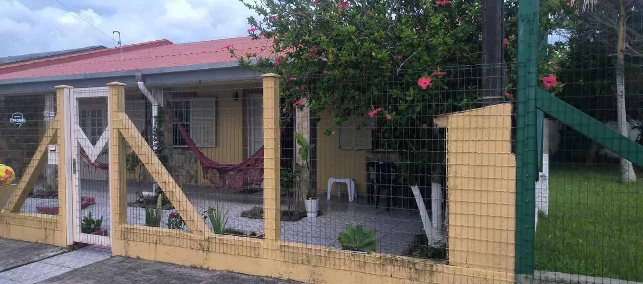Aluguel por temporada, Casa 3 Dormitório, Suíte e bem localizada  - Foto 4