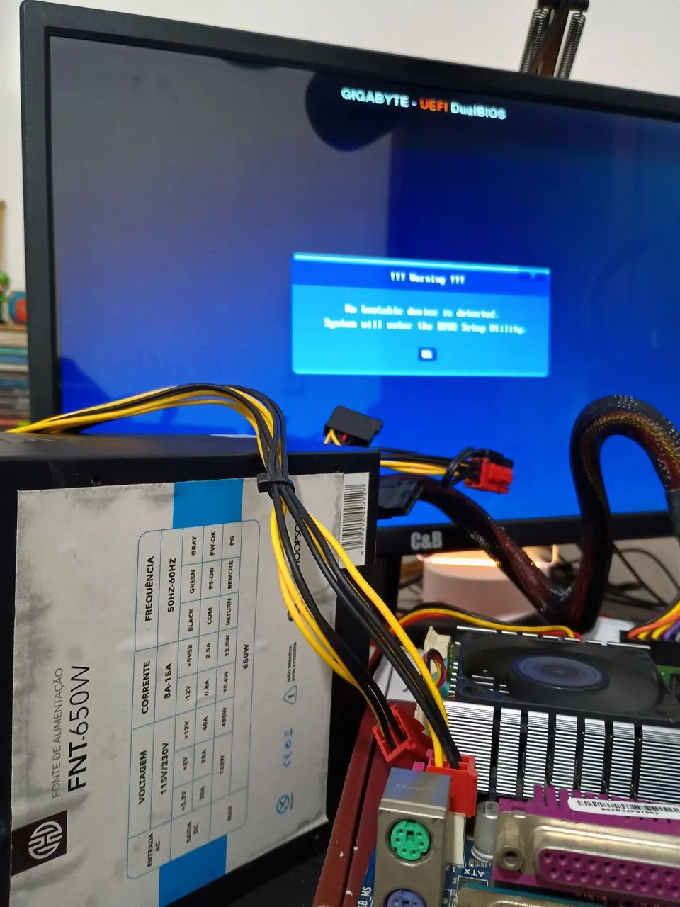 Fonte PFC ativo 650w RGB funcionando perfeitamente  - Foto 3