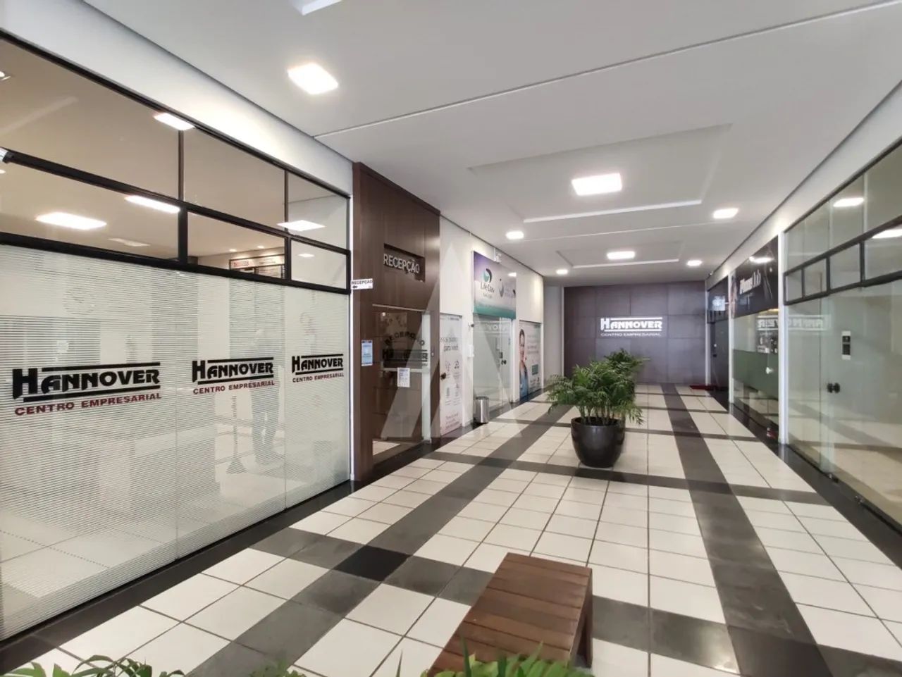 Sala comercial com 37 m² no Centro de Joinville - Foto 2
