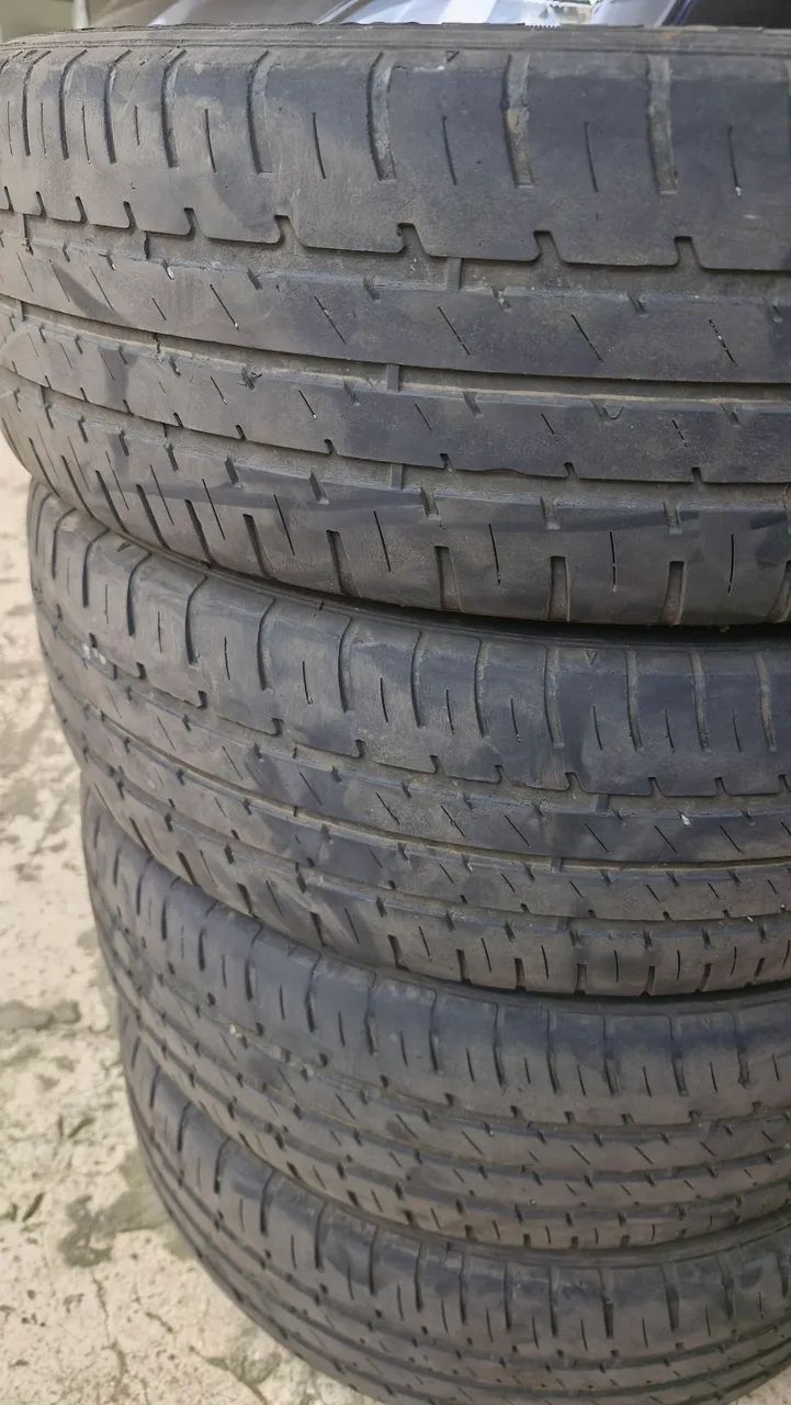 Pneu goodyear 175 65r15  - Foto 2