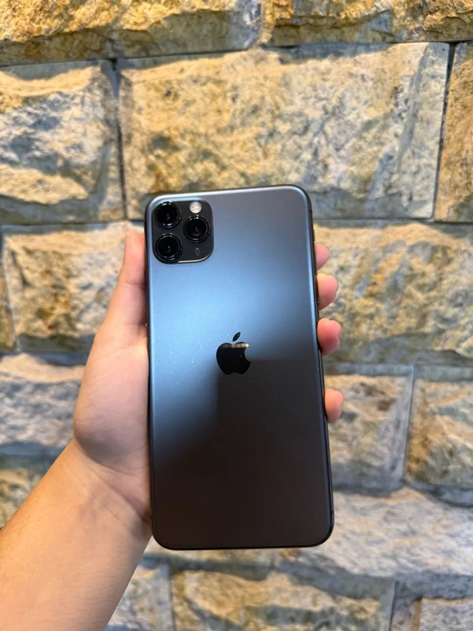 iPhone 11 Pro Max Cinza Espacial 64 GB - Original.  - Foto 2