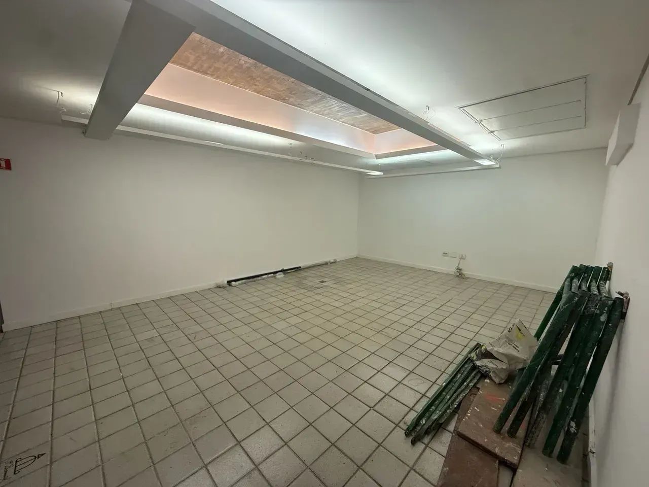Oportunidade Única: Prédio Comercial Completo e Estruturado em Localização Premium - Foto 5