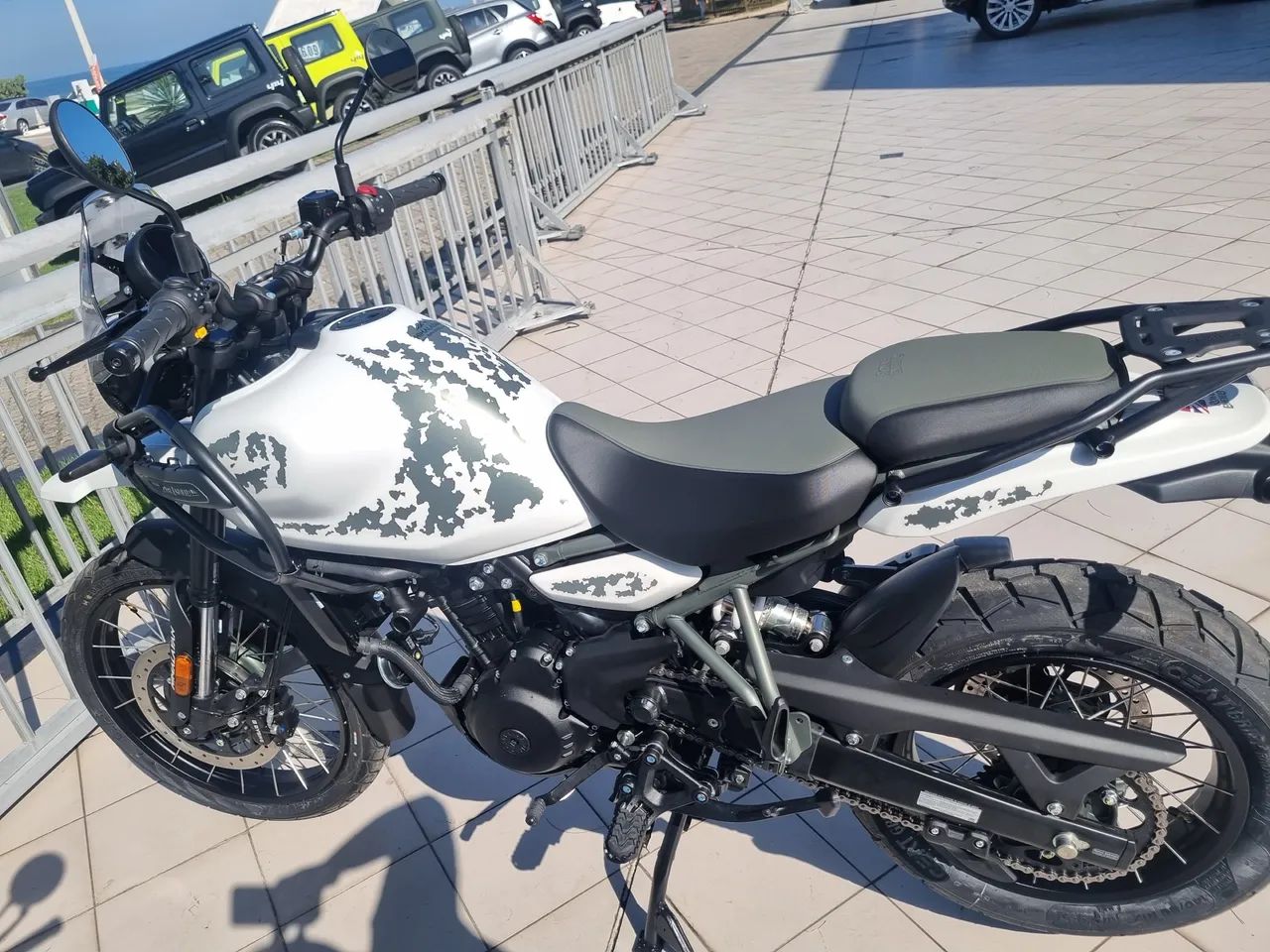 HIMALAYAN 450cc DAIANA !