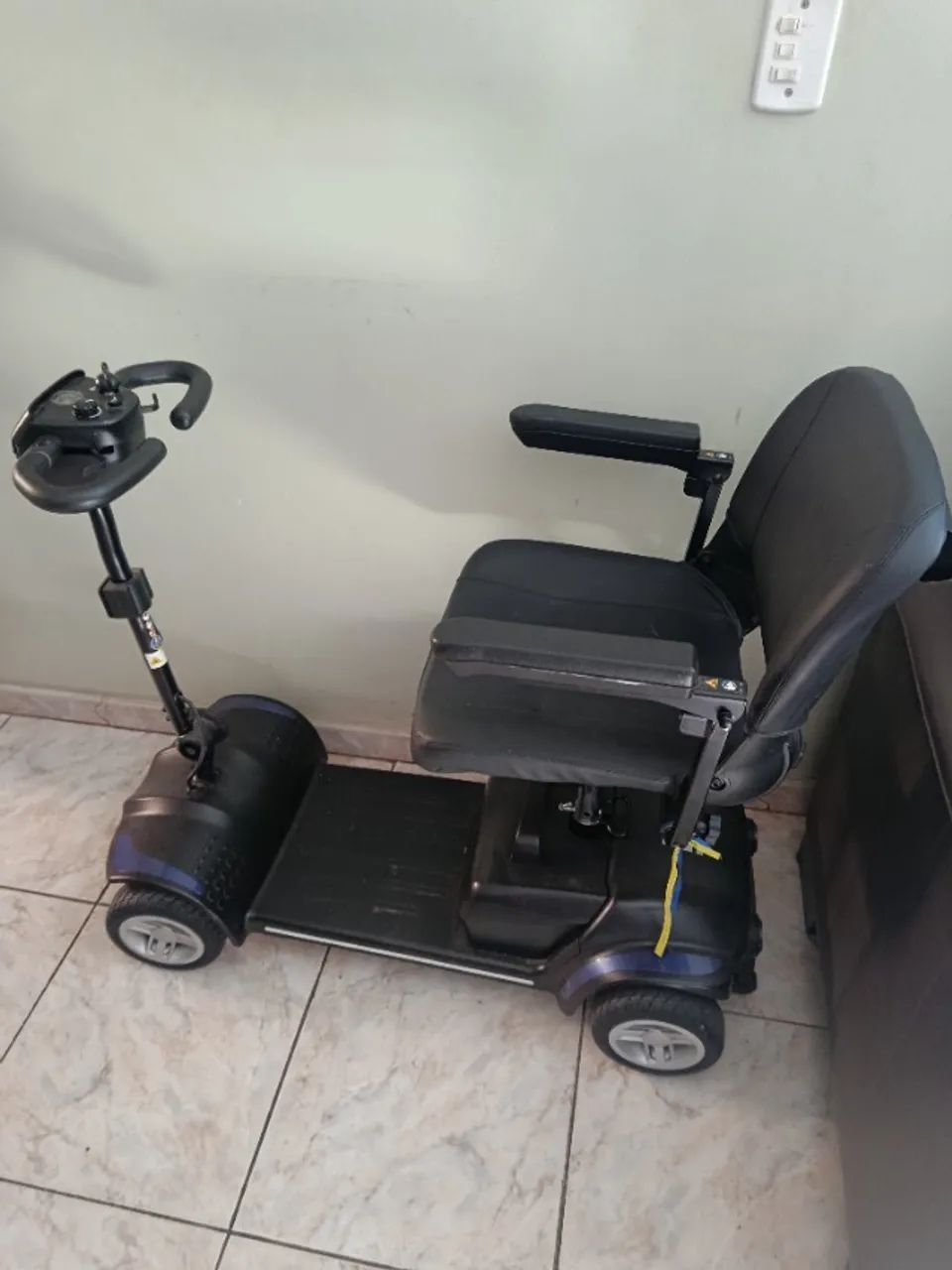 Scooter elétrica delamed modelo L8