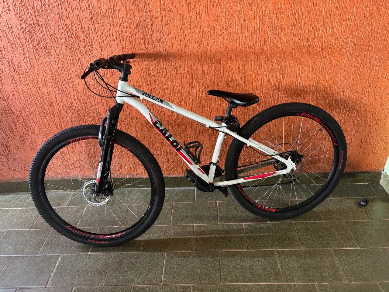 Vendo Bicicleta Caloi Vulcan- Aro 29 - Foto 5