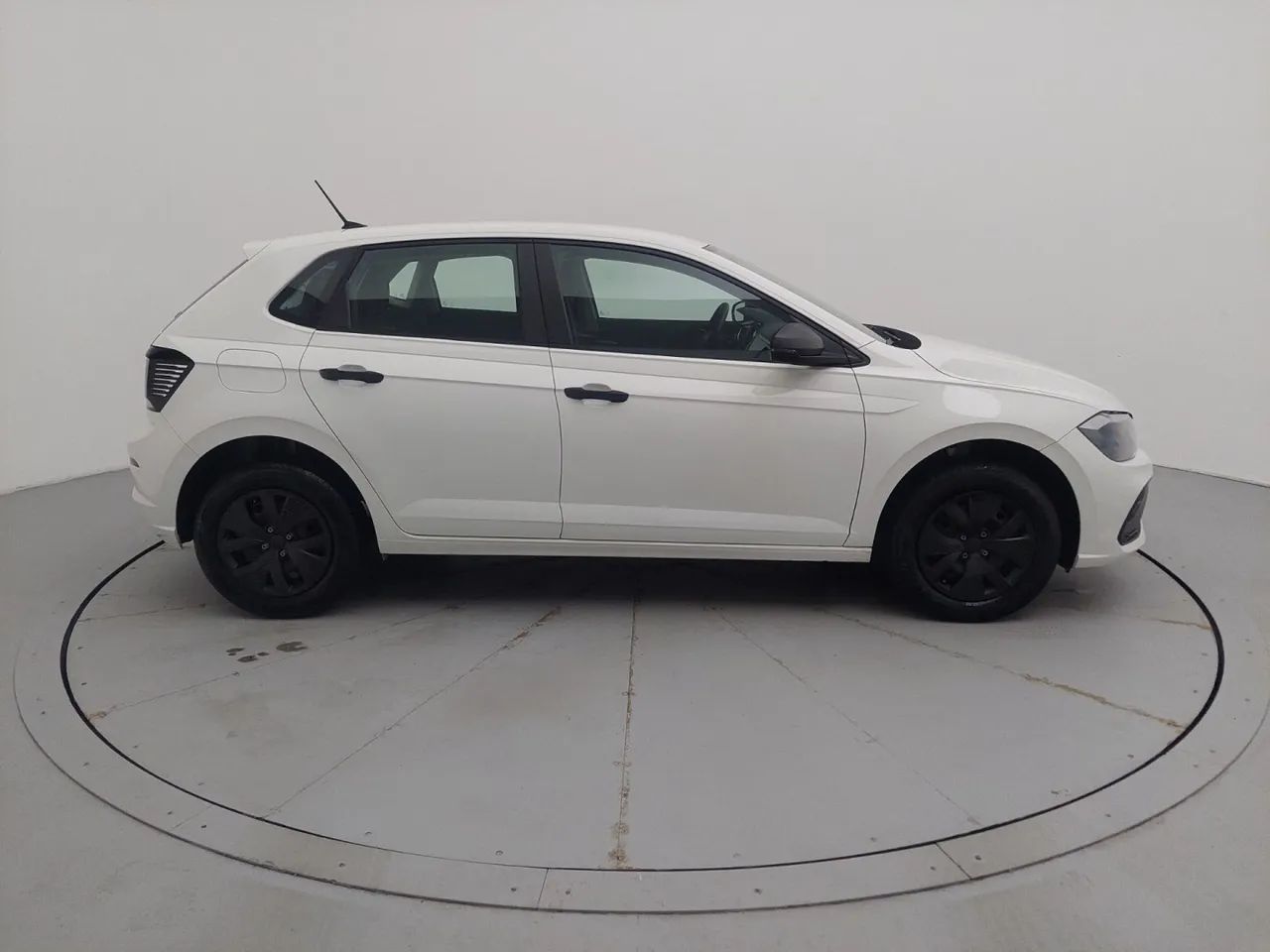 Volkswagen Polo Track 1.0 Flex 12V 5p, foto 6 de 18