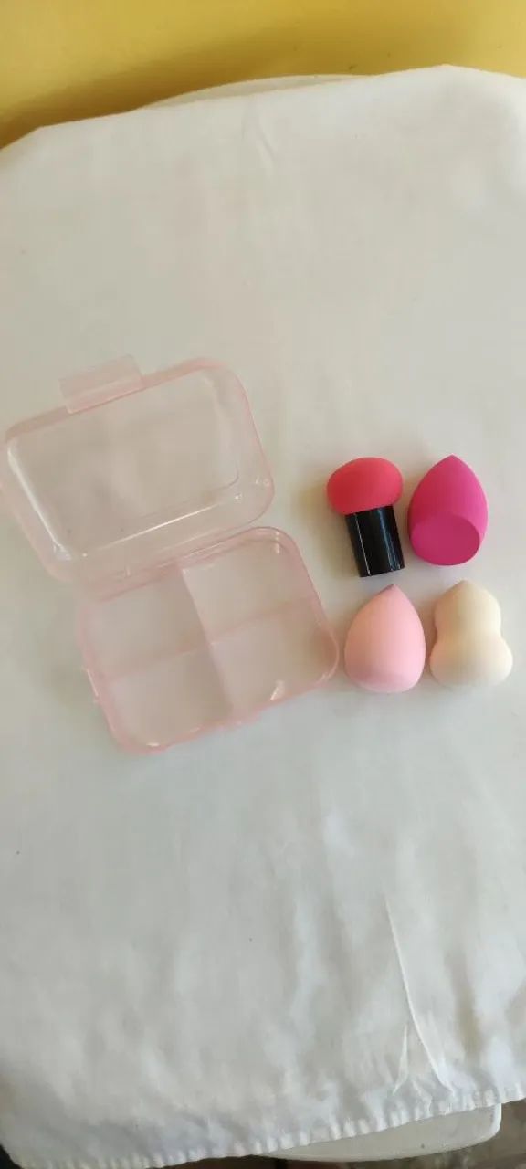 Kit com 4 Esponjas para Maquiagem com Estojo - Novo - Foto 2