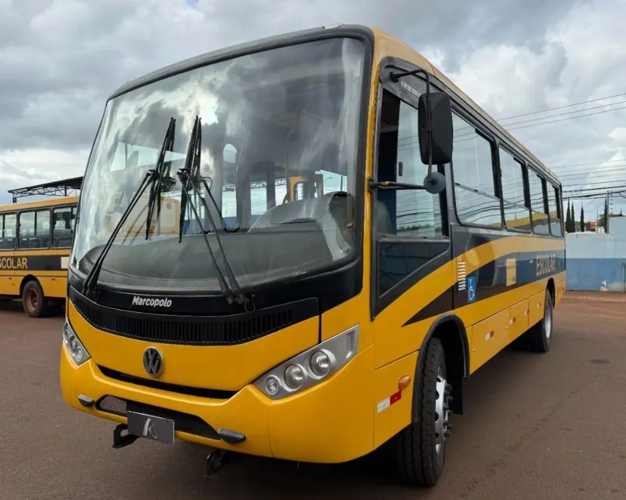 ÔNIBUS ESCOLAR MARCOPOLO 2013