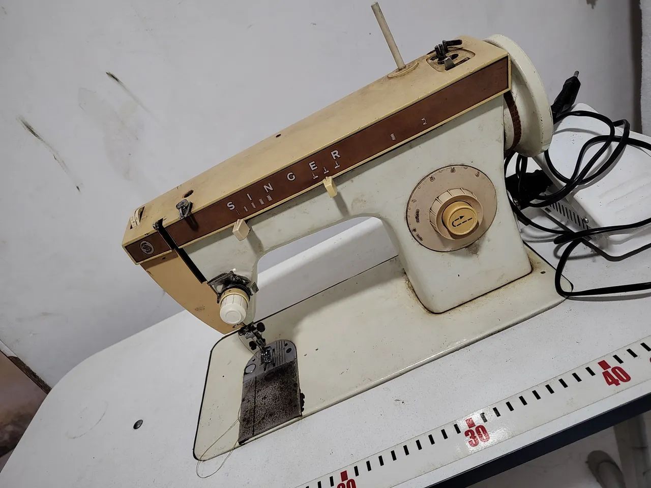 MÁQUINA DE COSTURA SINGER  - Foto 2