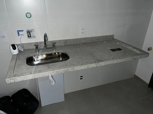 Pia/Bancada de Granito com Cuba e Torneira