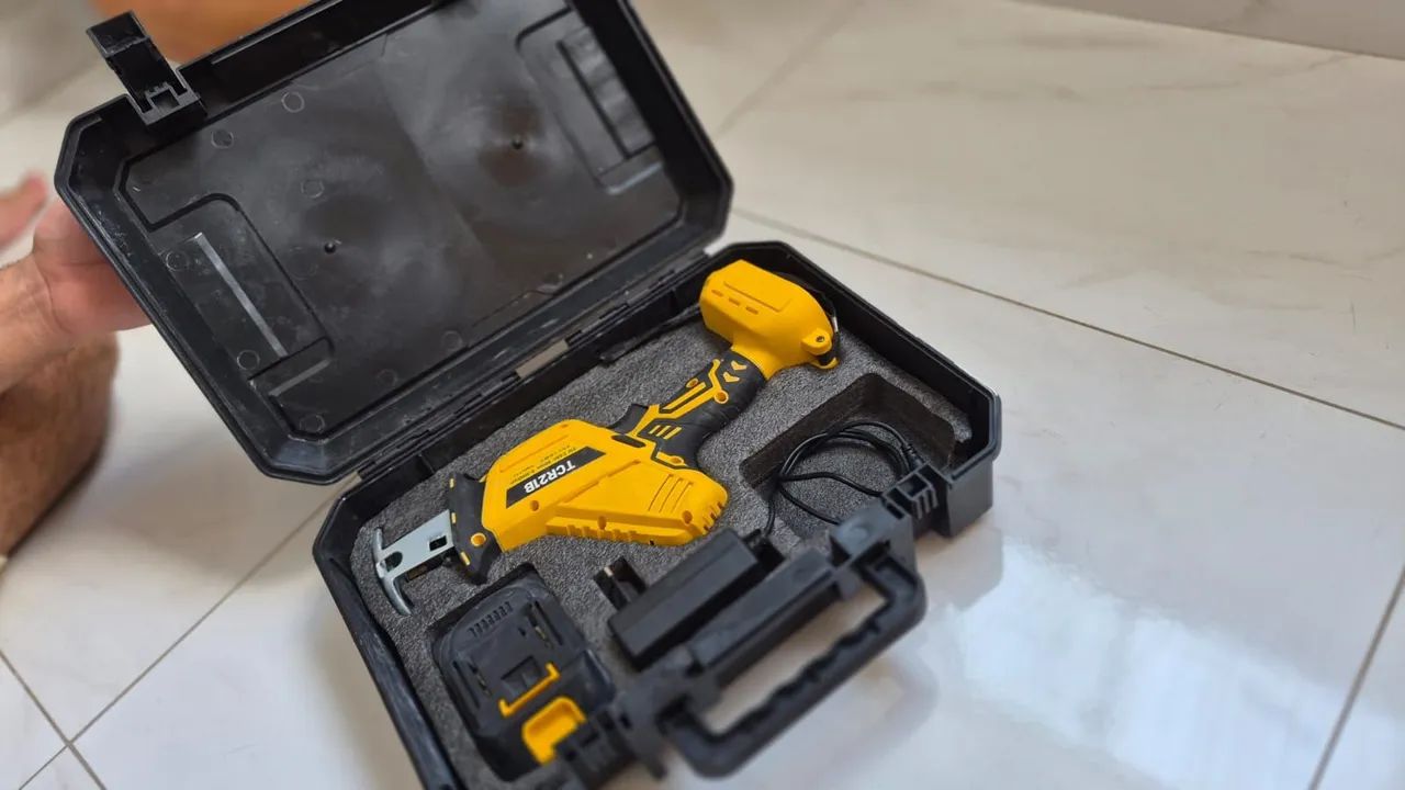 Serra sabre 21v blacktools  - Foto 4