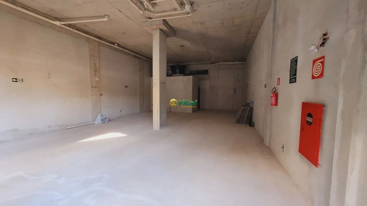 LOJA EM Condominio 120M² Sagrada Familia - Foto 3