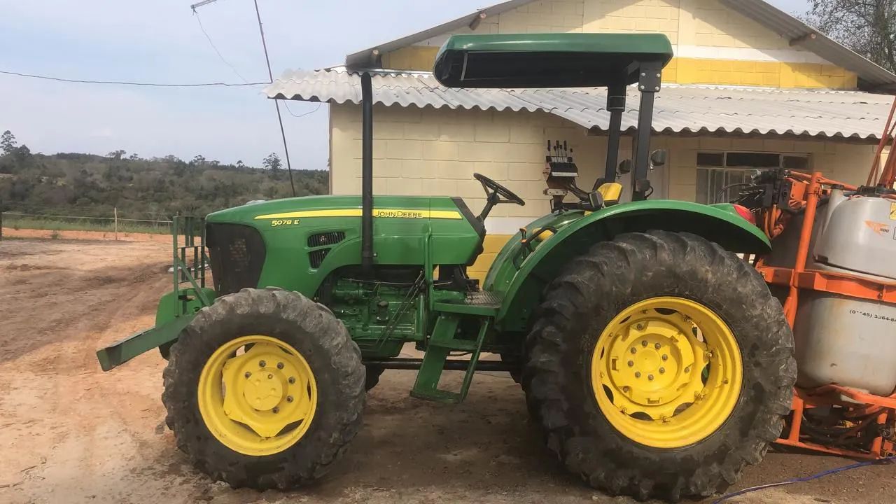 Trator John Deere 5078E - Foto 4