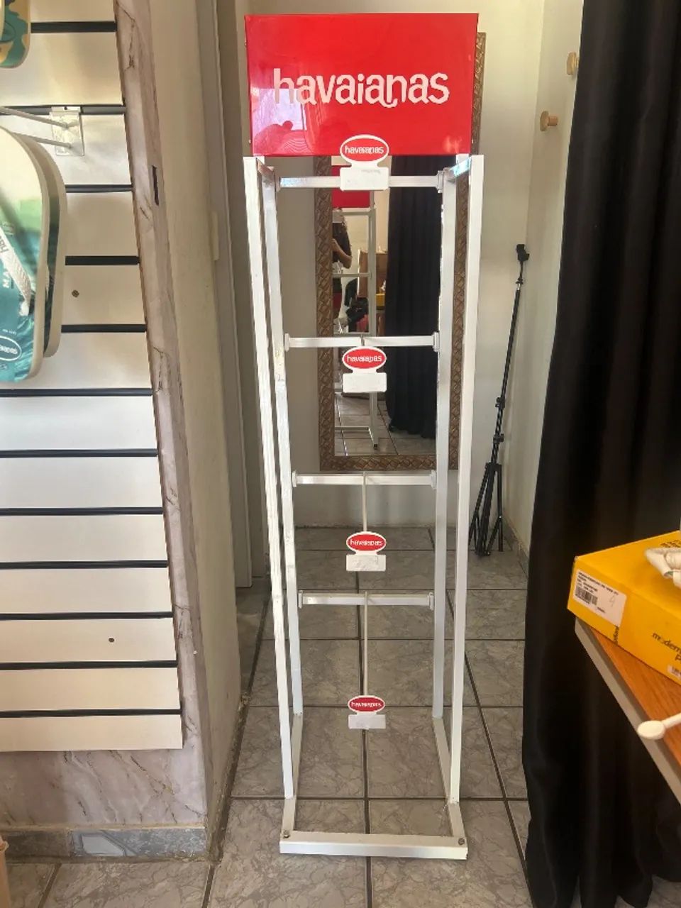 Expositor de havaiana  - Foto 3
