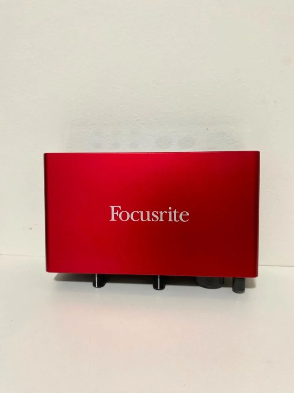Interface de Áudio Focusrite Scarlett 4i4 3rd Geração - Foto 4