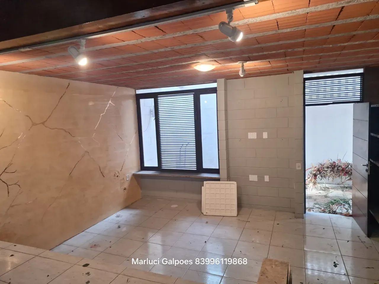 Vendo Casa Avenida Esperança - Foto 2