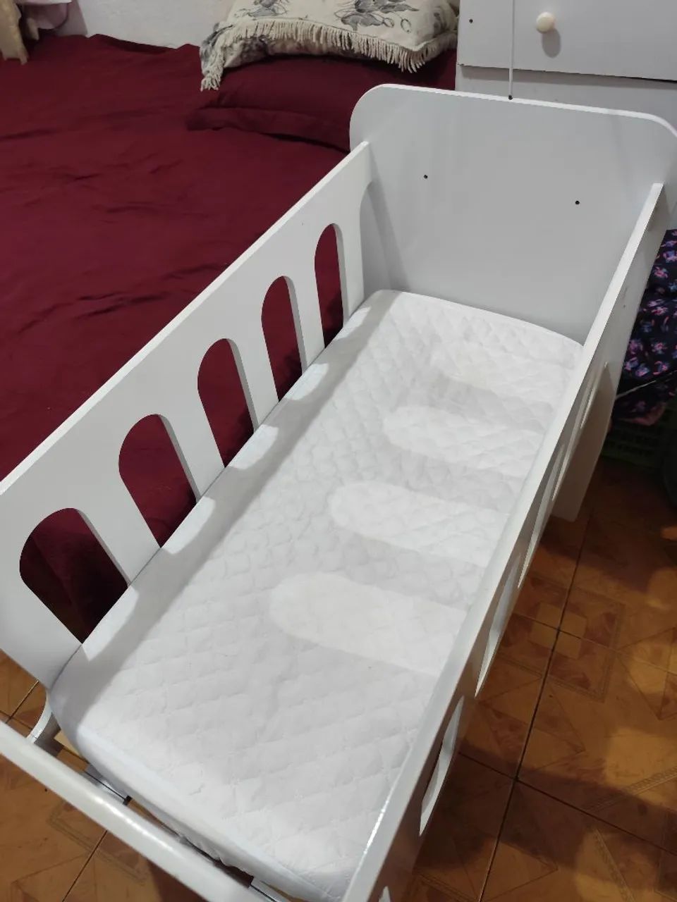 Mini berço com rodinhas+ colchão 