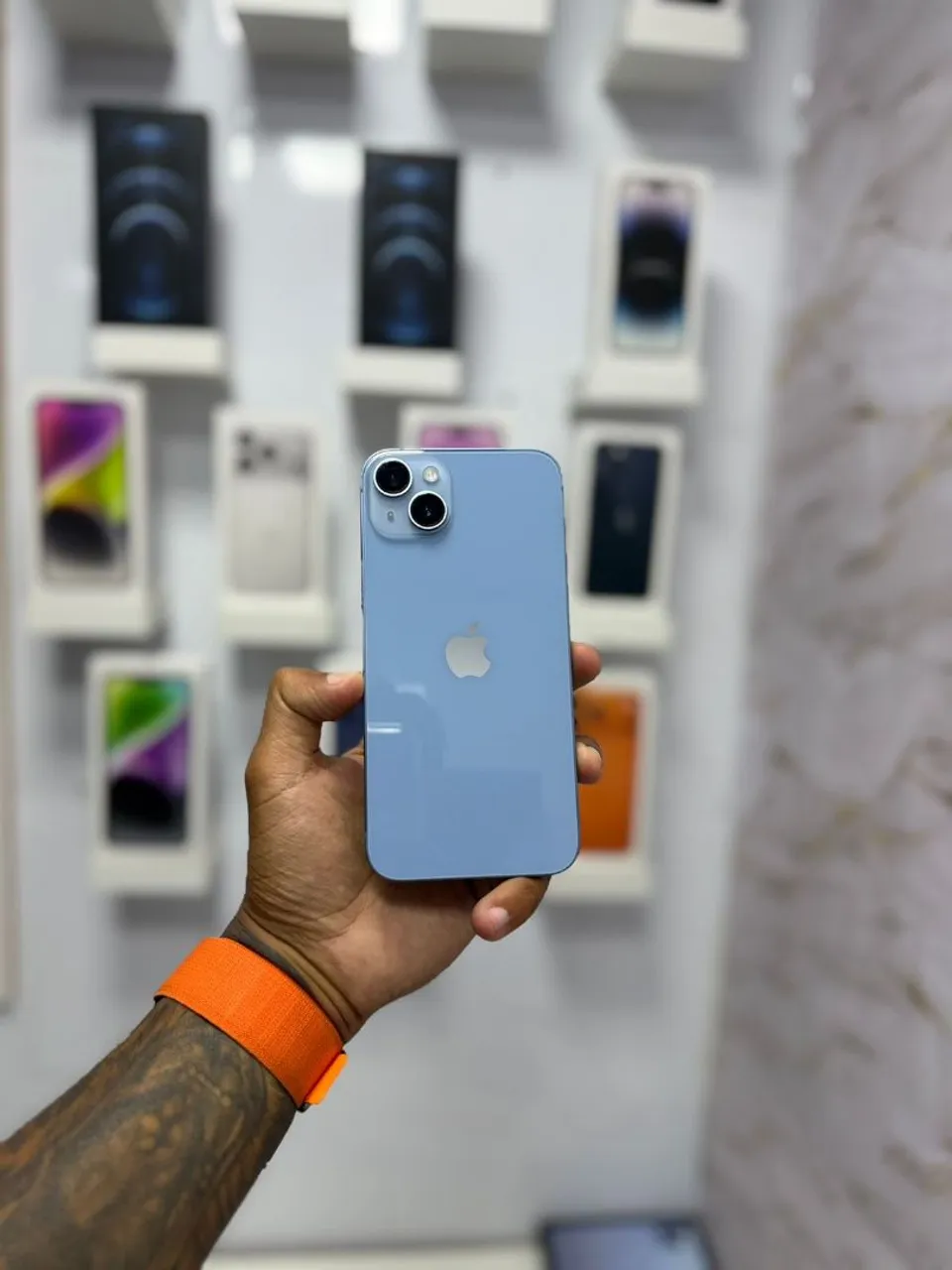 IPHONE 14 PLUS - 256GB ? R$2.999 - Celulares e Smartphones