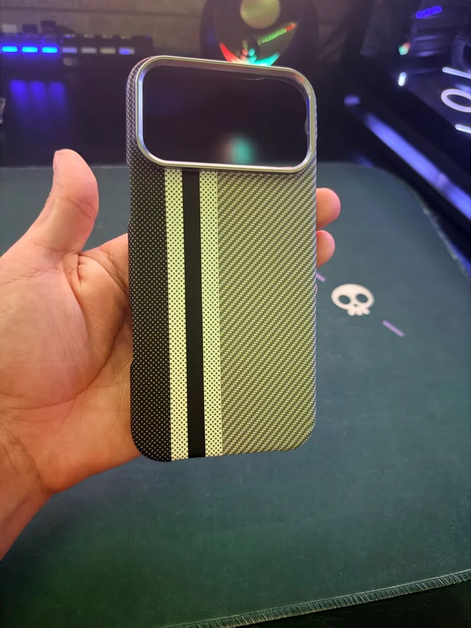 Capinha Premium Magnético 17 pro Max  - Foto 3