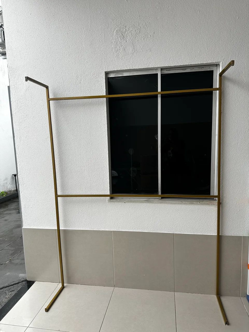 Araras de metalon douradas  - Foto 2