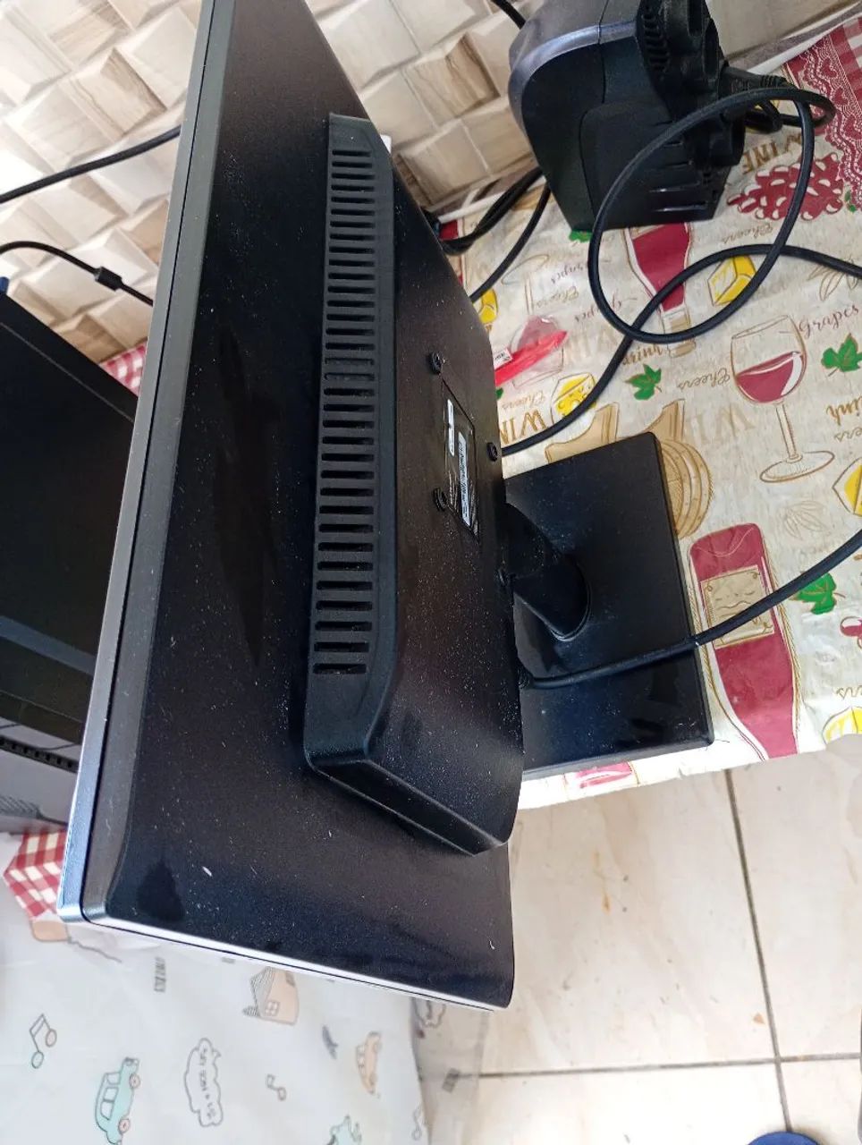Monitor Multilaser 18.5 VGA - Foto 5
