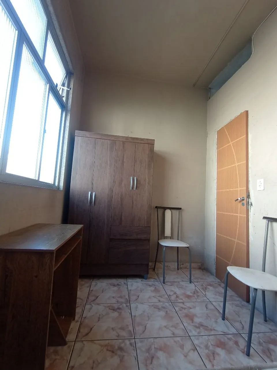 Alugo quarto no Ed. Maleta - Foto 5