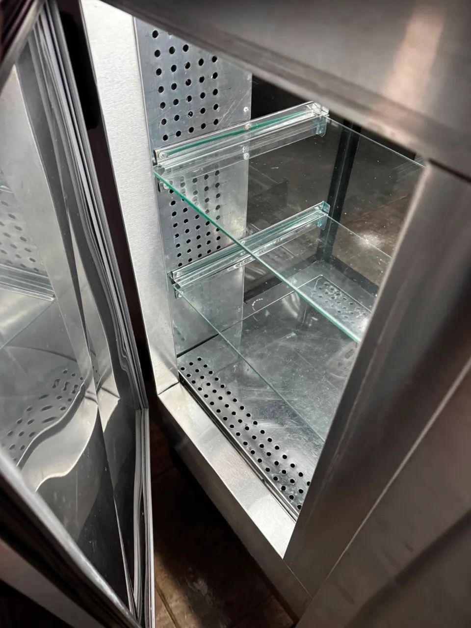 Estufa expositora refrigerada